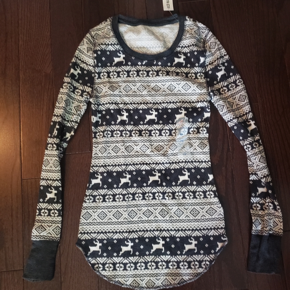 Long sleeve sleep wear sweatshirt